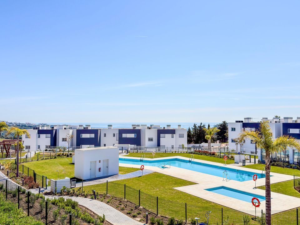 Lejlighed i Estepona, Malaga - foto 2